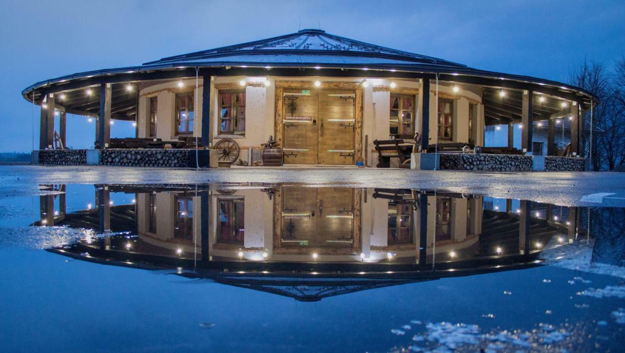 Resort Big House Plitvicka Jezera Licko Petrovo Selo Exterior photo
